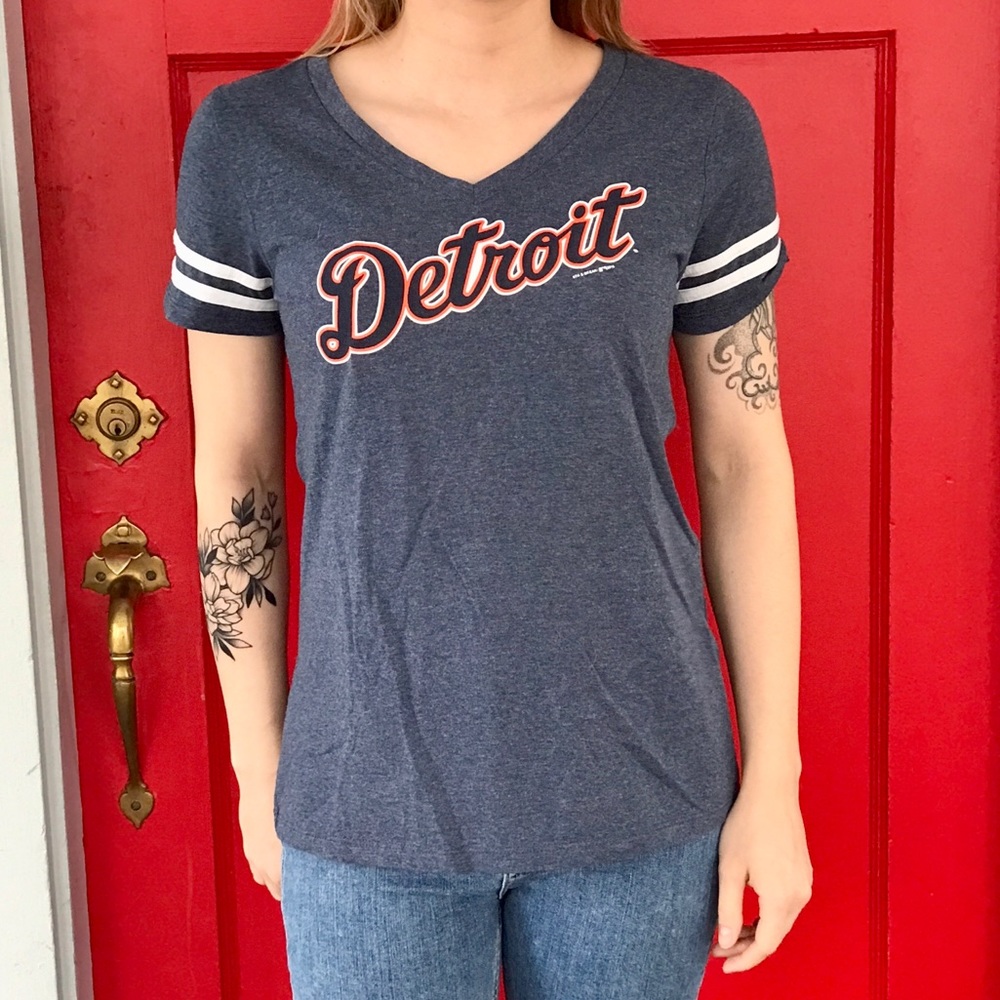 Detroit Tigers Baseball V neck T shirt M